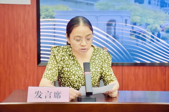 60c74a779a4f519128dd89df72f8ec9c