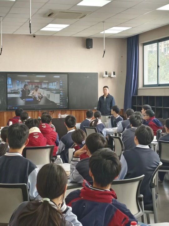 a33b826aa7702e790e5a4fbdb754c58d